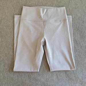 Vuori Lux Rib Studio Legging Womens Size M Pale Grey Heather